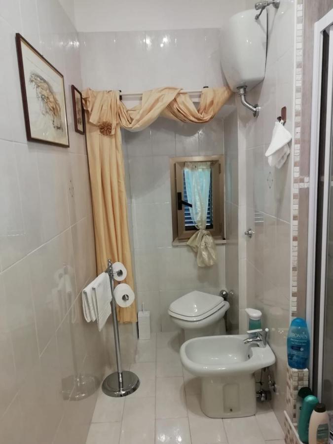 לינה וארוחת בוקר טרני Le Pinelle מראה חיצוני תמונה